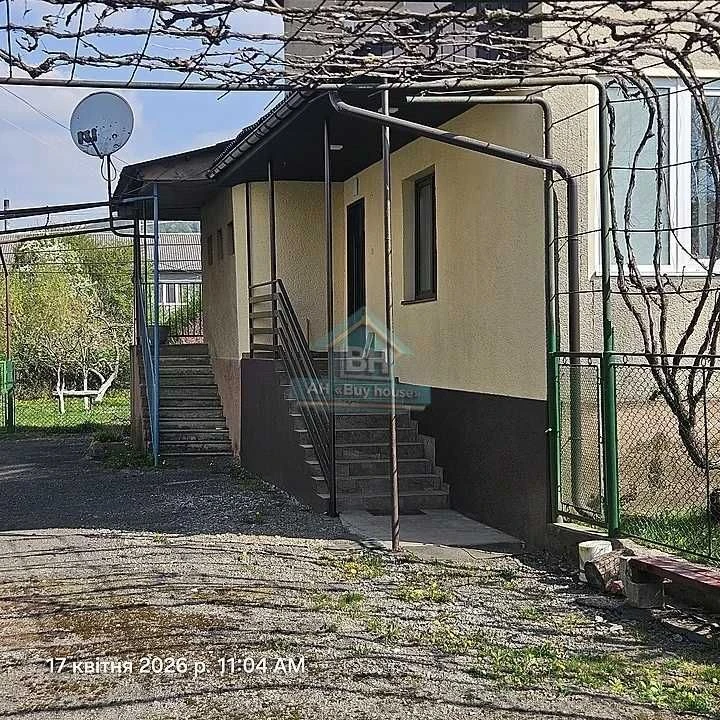 Продаж квартири з гаражем в Сваляві