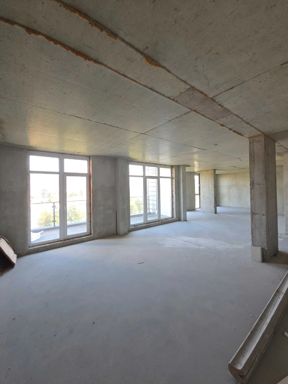 Sale of Panoramic 3-room apartment, 3 years old, owned