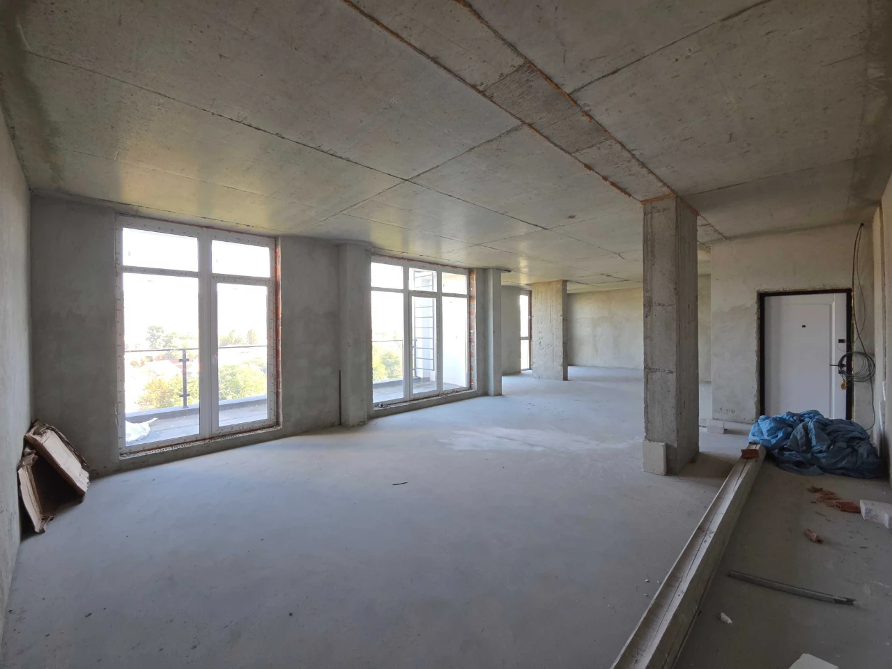 Sale of Panoramic 3-room apartment, 3 years old, owned