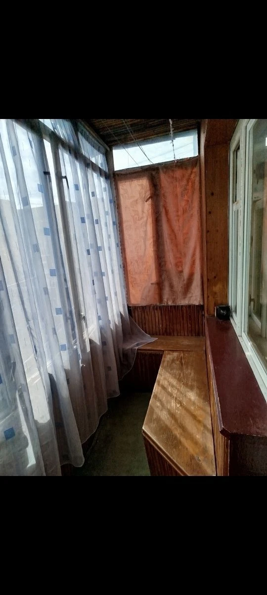 Продается 4-комнатная квартира, центр (Ощадбанк)
