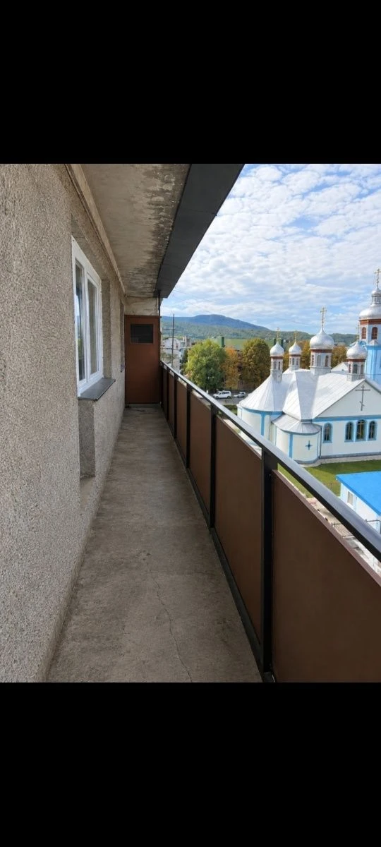 Продается 4-комнатная квартира, центр (Ощадбанк)
