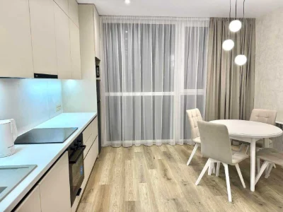 Продаж 1-кв, 40 м², м. Свалява, ЖК "Набережний квартал"