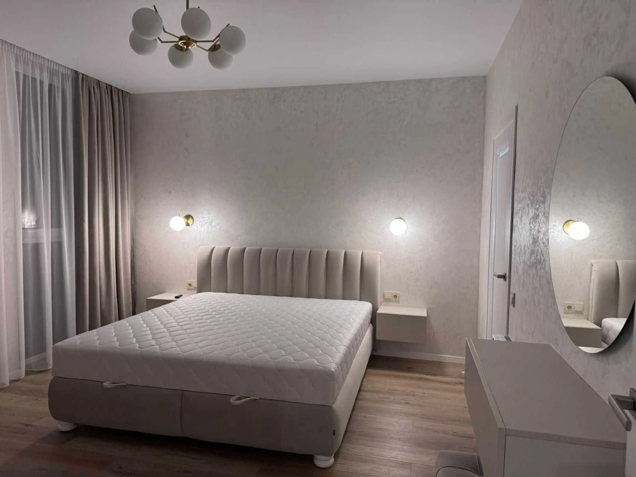 Продаж 1-кв, 40 м², м. Свалява, ЖК "Набережний квартал"