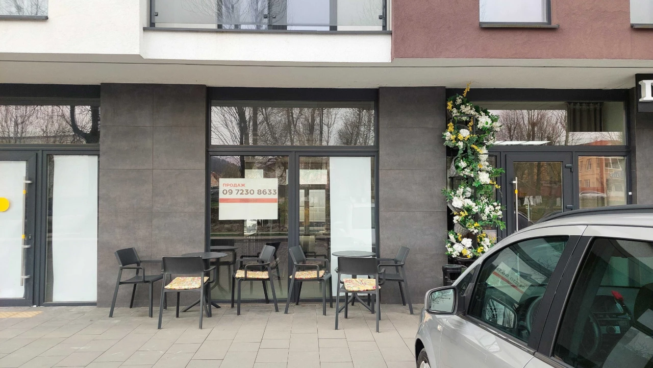 Продаж 1-кв, 40 м², м. Свалява, ЖК "Набережний квартал"