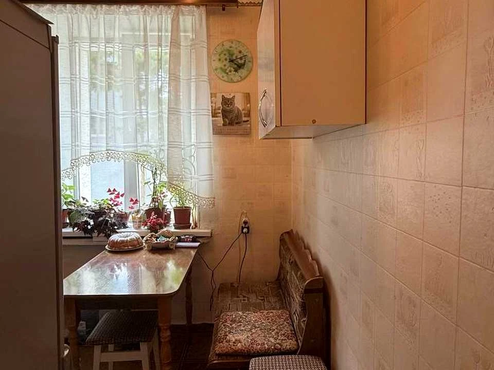 Квартира. Хмельницький, Свободи вул.