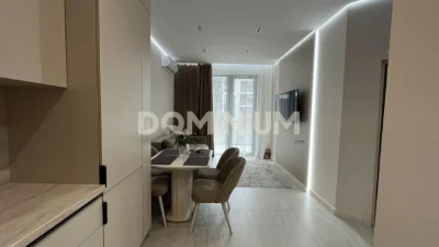 Spacious, modern apartment in the Sky Ci complex for sale