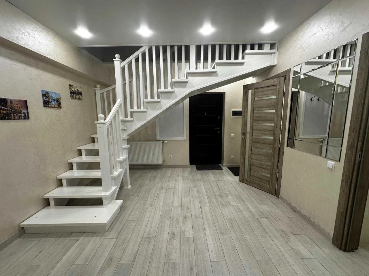 Apartment for sale in the city of Tyach
