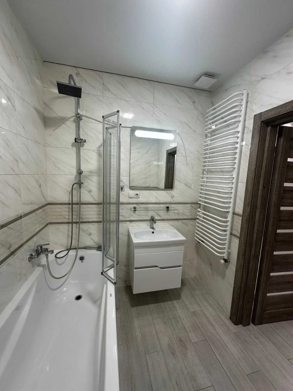 Apartment for sale in the city of Tyach