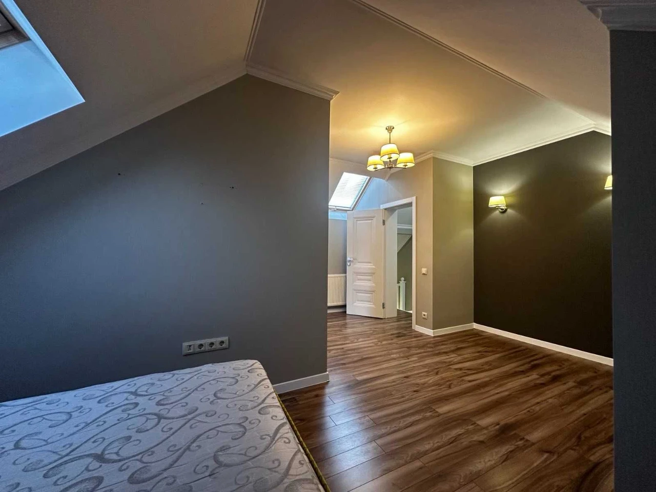 Apartment for sale in the city of Tyach