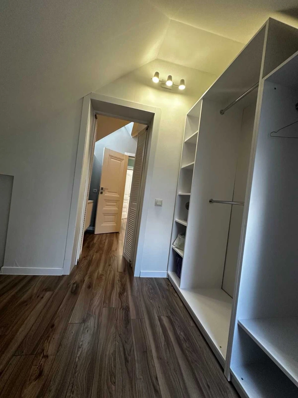 Apartment for sale in the city of Tyach