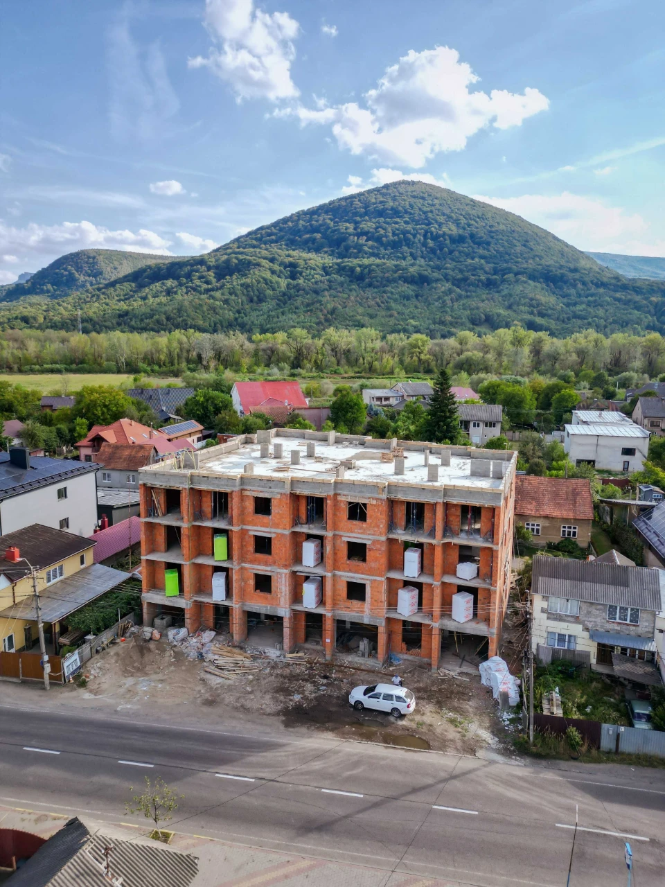 One-bedroom apartment 41 sq m in new development FREEDOM near center