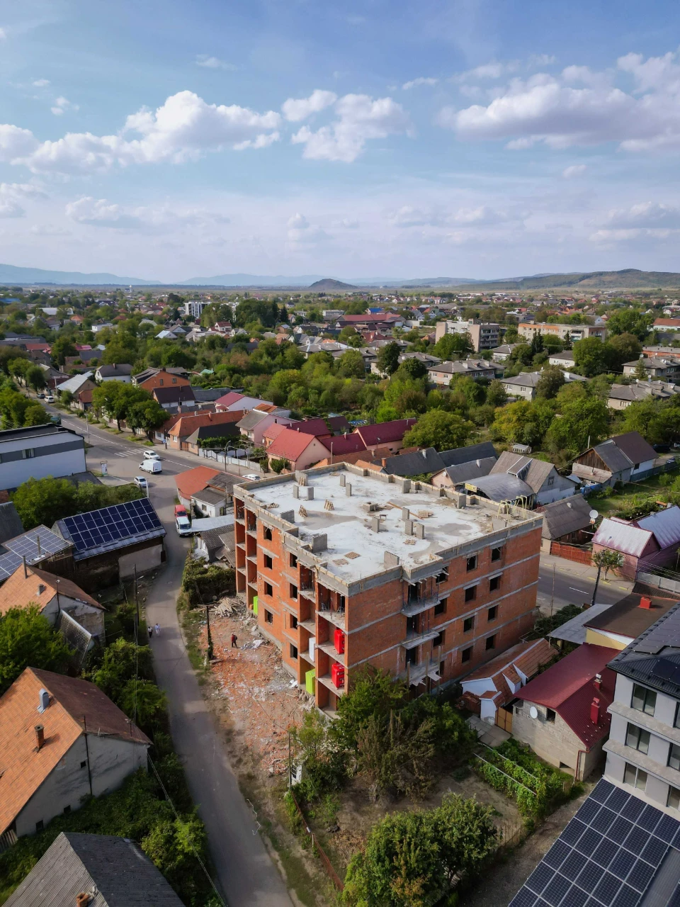 One-bedroom apartment 41 sq m in new development FREEDOM near center