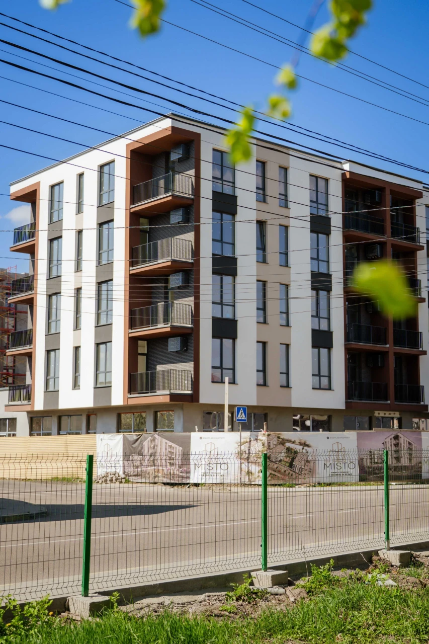 Two-bedroom apartment 60 sq m in new building "MISTO"