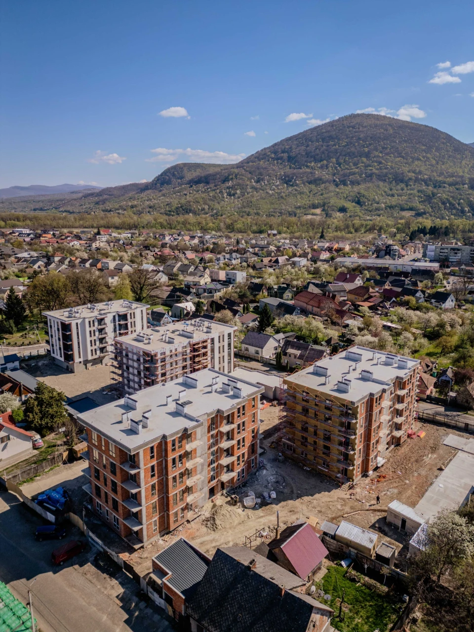 Two-bedroom apartment 60 sq m in new building "MISTO"