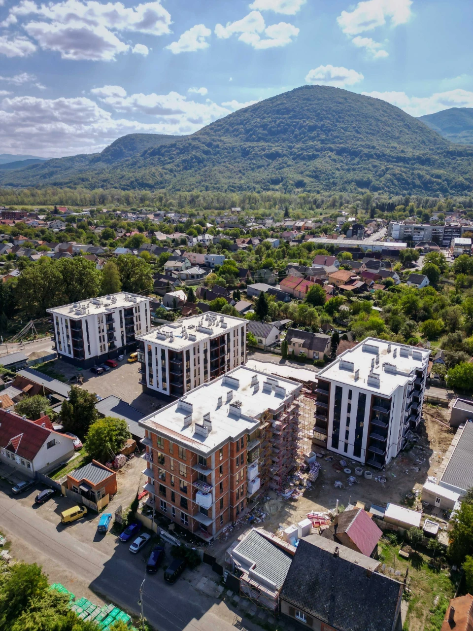 Two-bedroom apartment 55 sq m with a balcony in new development "MISTO"