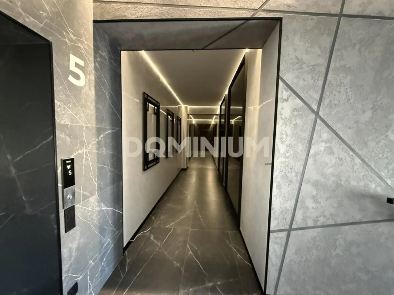 Penthouse for sale in a new building in the city of Uzhok