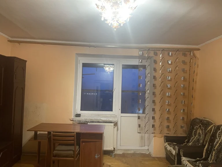 Продается 3-комнатная квартира в городе Хуст со скидкой и сроком