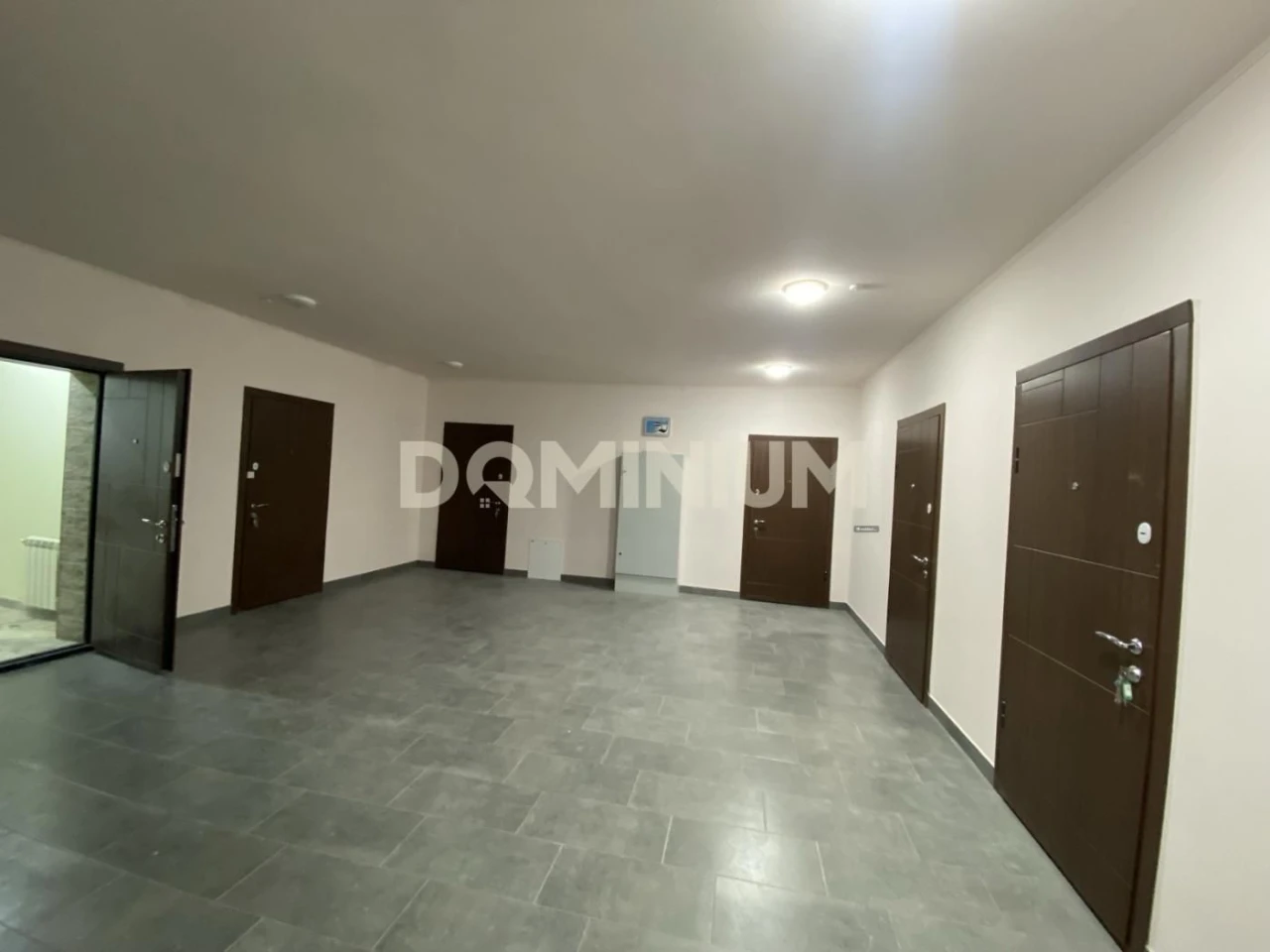 Продається 3-кімнатна квартира в м. Хуст