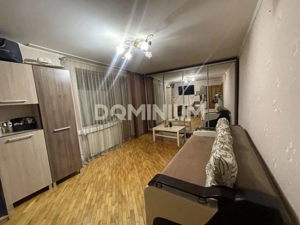 Apartment for sale in the city of Khust, possible transfer of ownership under a co-ownership