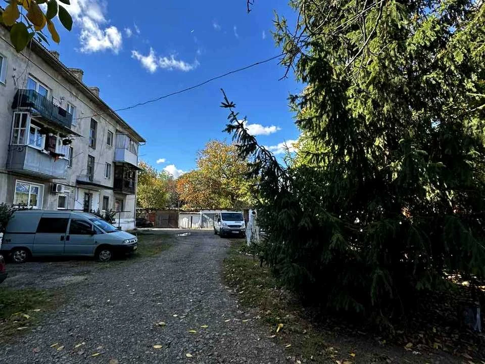 Квартира. Чоп, Молодіжна