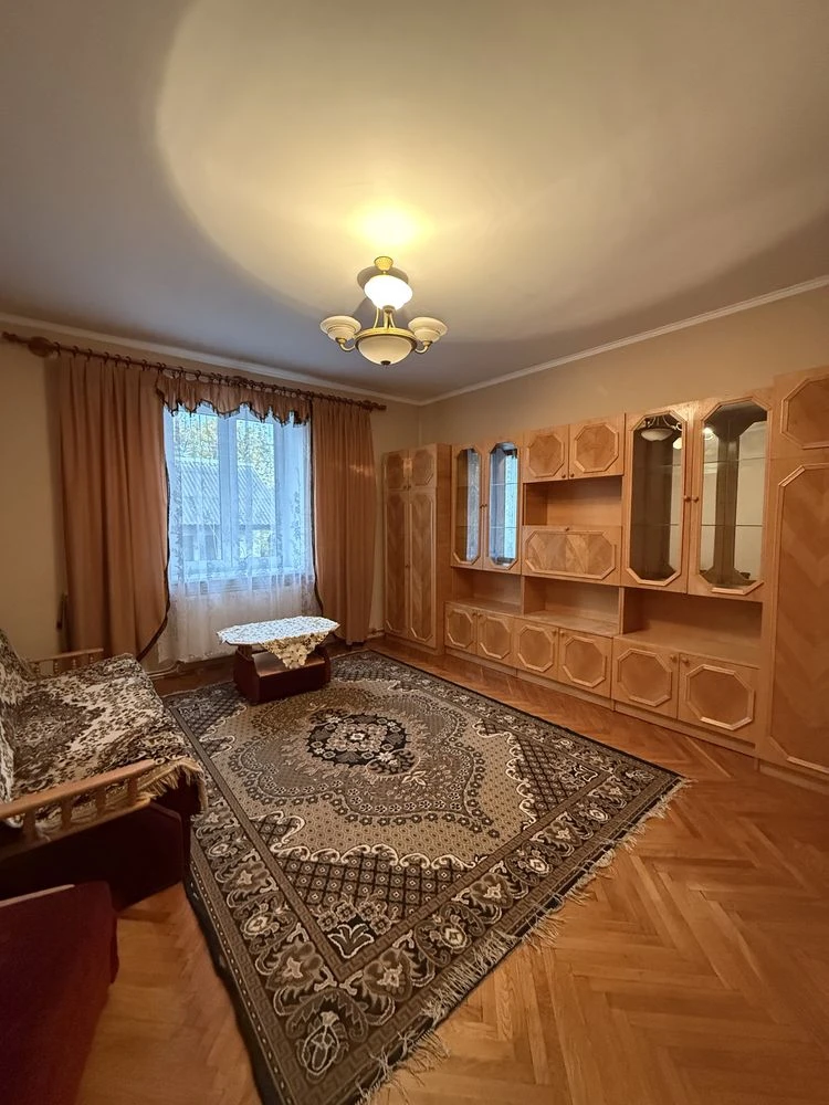 For Sale: Cozy 3-bedroom apartment in the center of Chop, can be financed