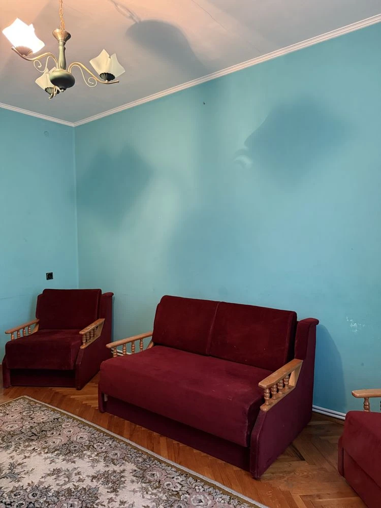 For Sale: Cozy 3-bedroom apartment in the center of Chop, can be financed