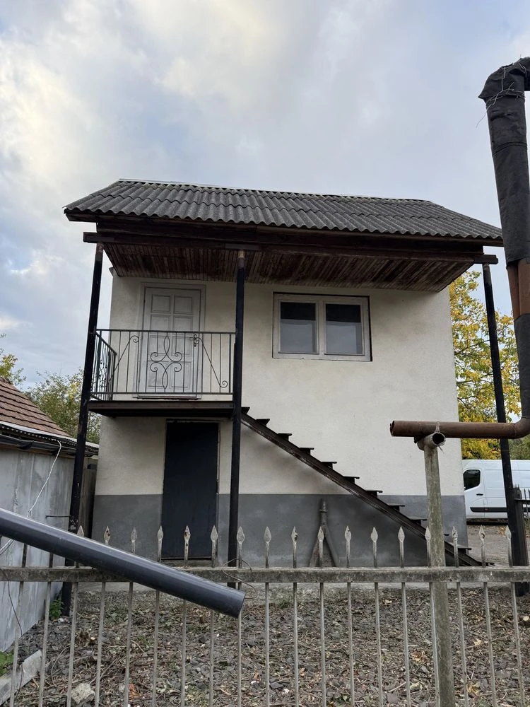 For Sale: Cozy 3-bedroom apartment in the center of Chop, can be financed