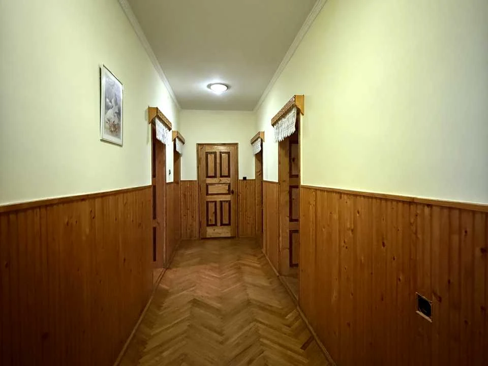 Квартира. Чоп, Молодіжна