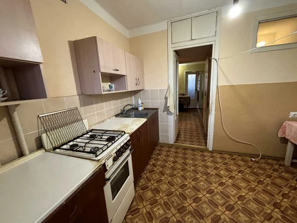 Apartment. Chop, Zalesnykiv Street.