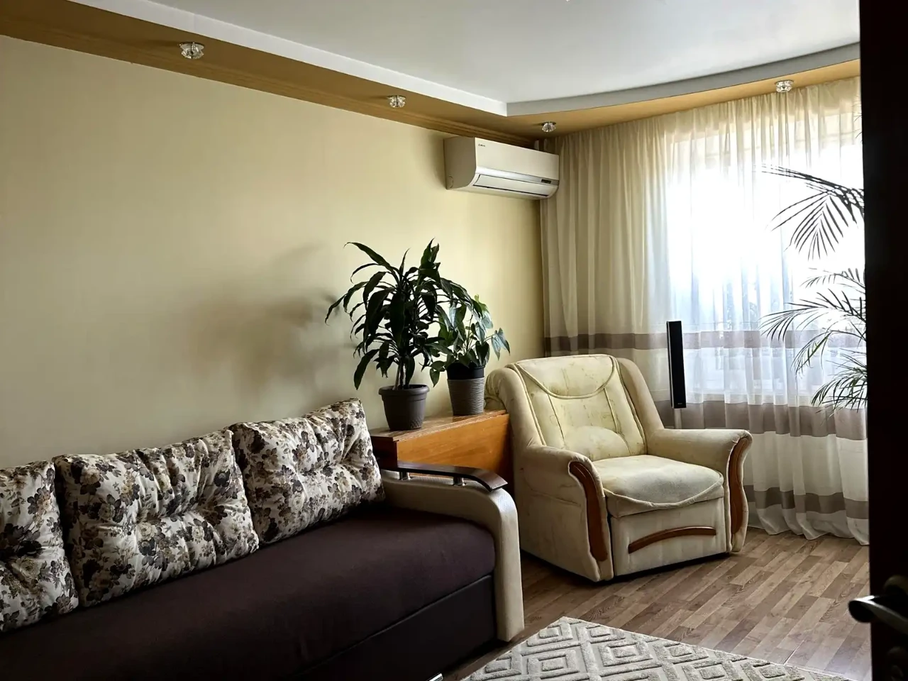 2-room apartment for sale, 56 m² on the 5th floor.