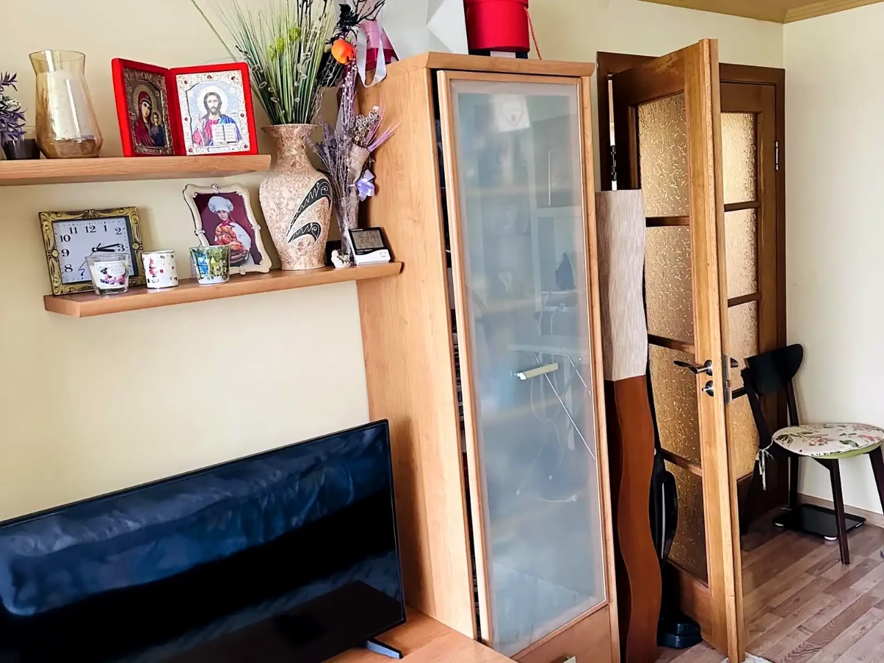 2-room apartment for sale, 56 m² on the 5th floor.