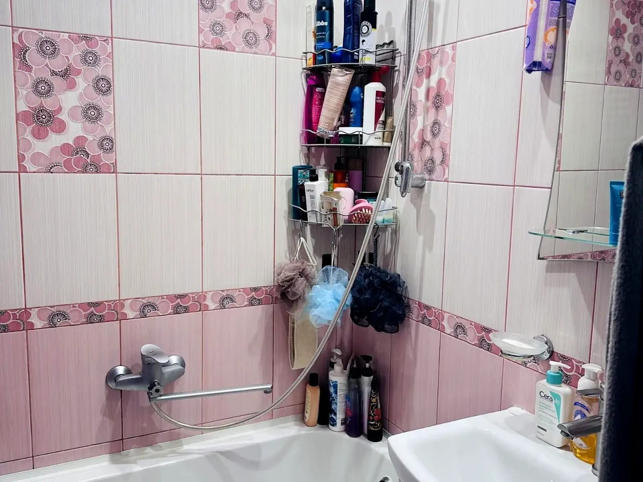2-room apartment for sale, 56 m² on the 5th floor.