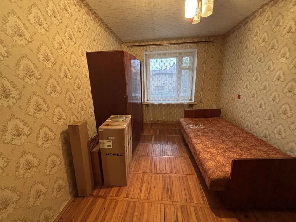 Sale of a 2-room apartment in Chop, Zalesnykiv Prospect