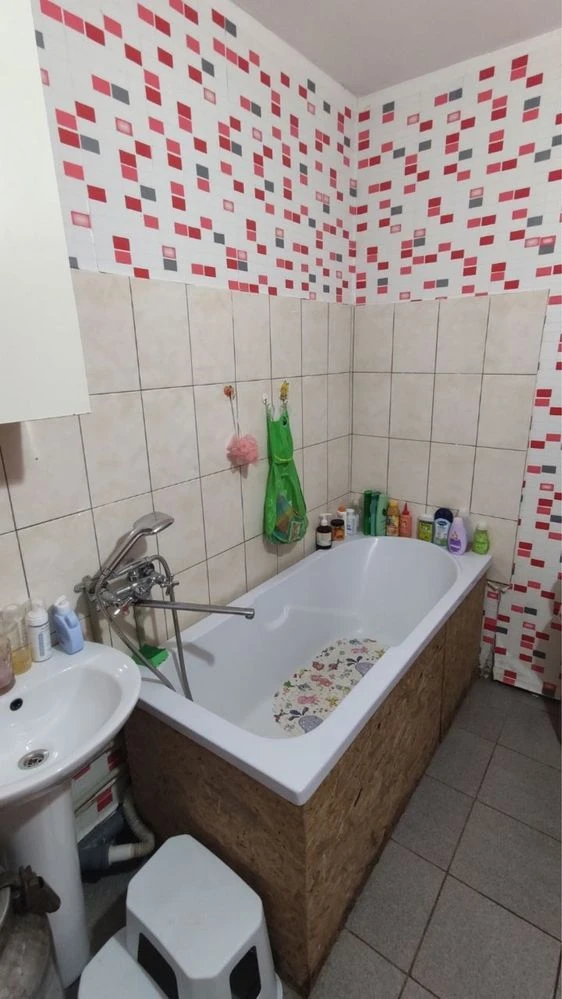 Продам Свою квартиру на Бочарова Новострой