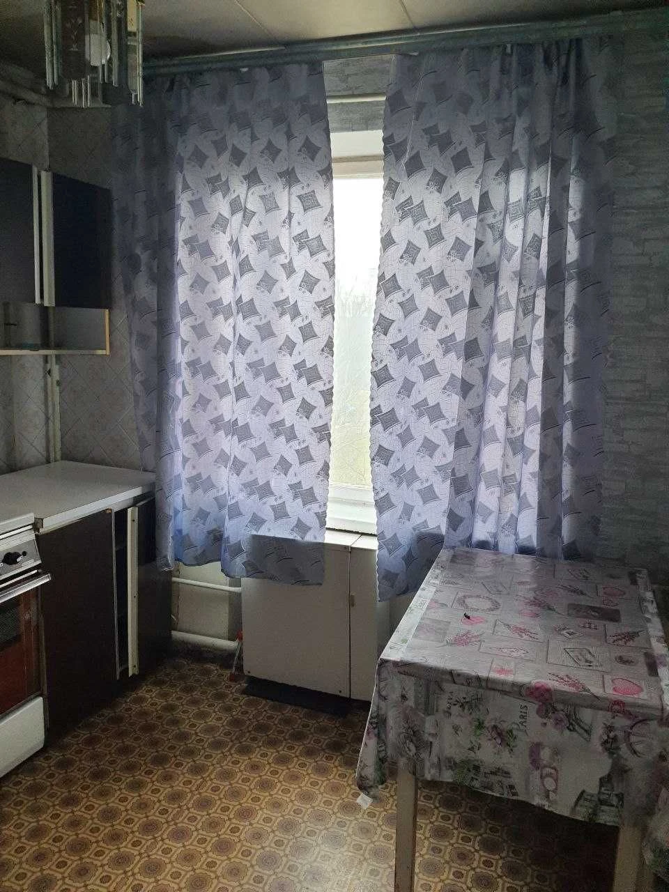 Продається 3-кімнатна квартира у Вільнянську