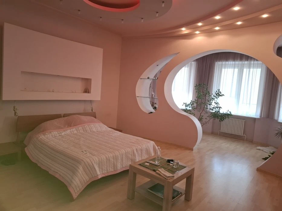 I will sell 4 pcs. an apartment in the best district of Odessa on Dovzhenko Street
