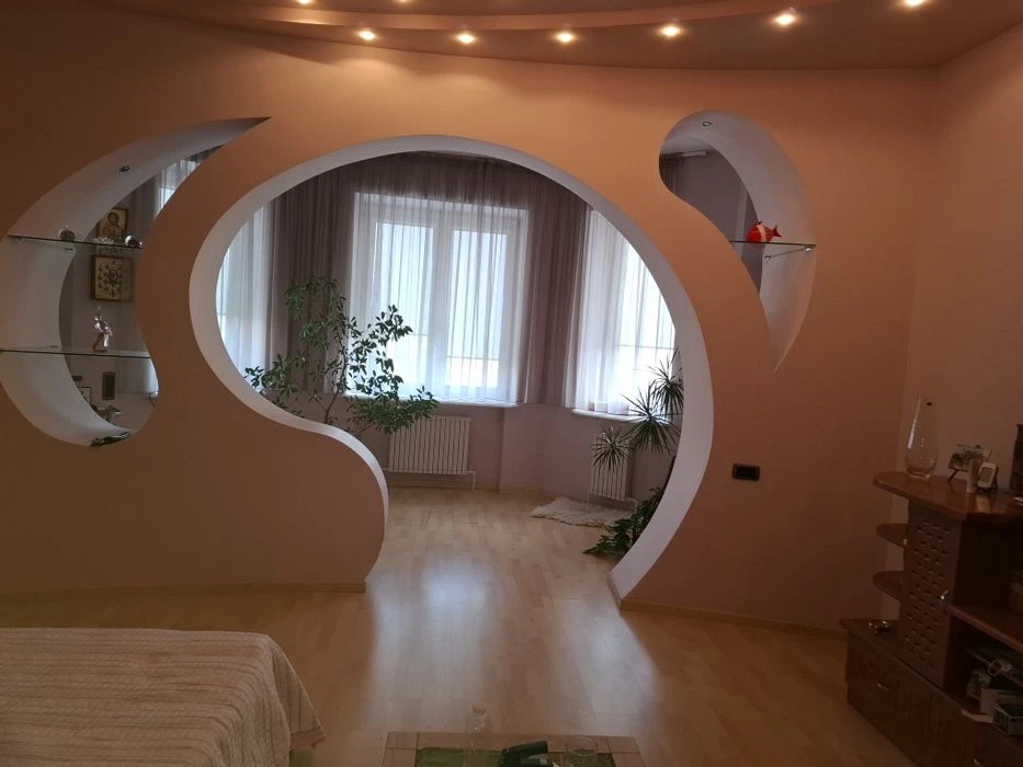 I will sell 4 pcs. an apartment in the best district of Odessa on Dovzhenko Street