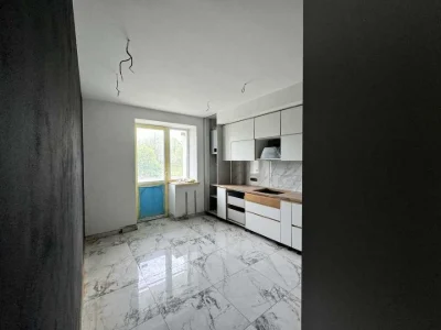 Квартира. Долина, Обліски вул.