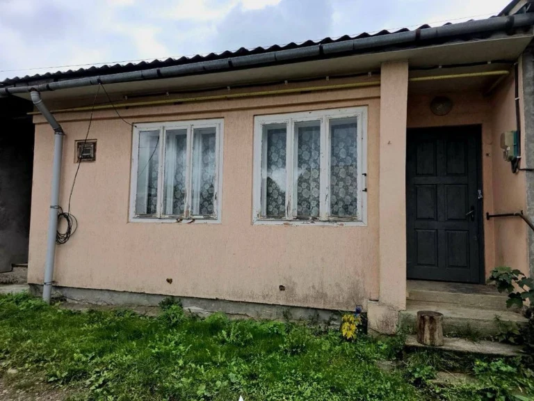 Продаж 4-комнатной квартиры в г. Долина