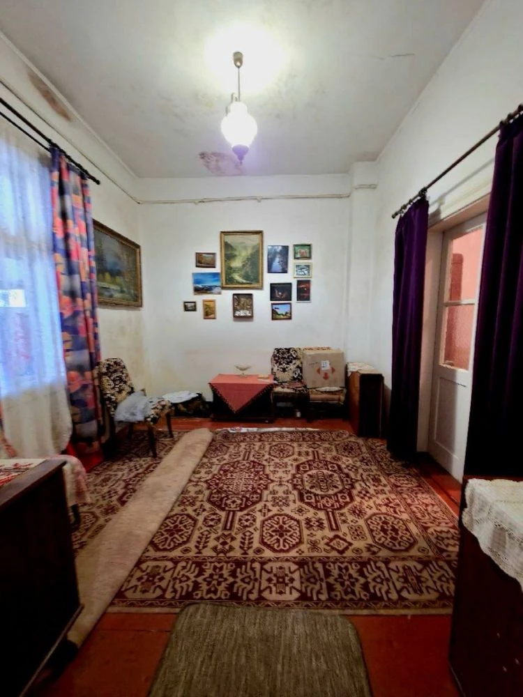 Продаж 4-комнатной квартиры в г. Долина