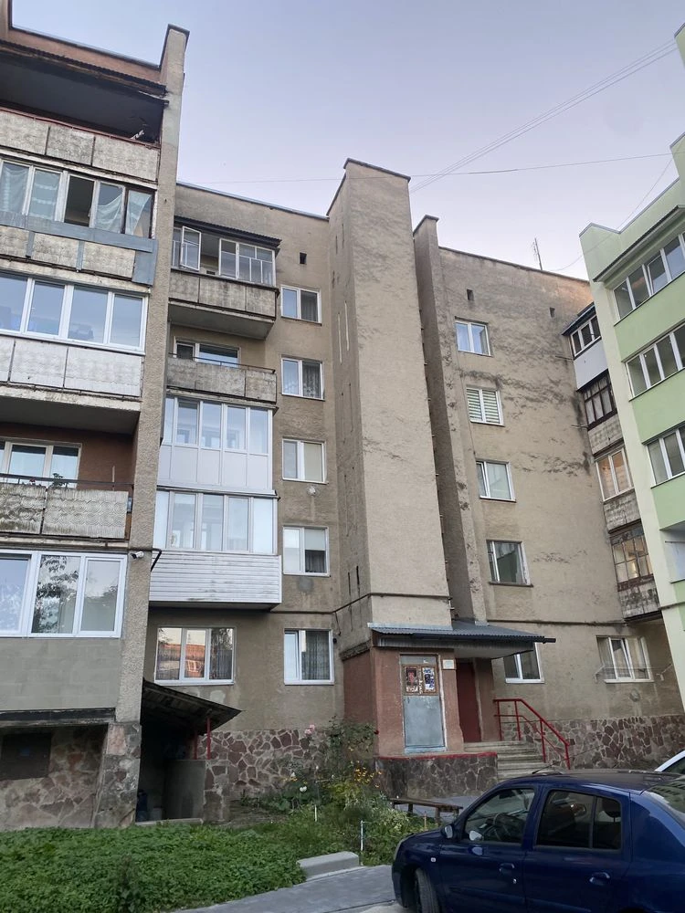 3-кімнатна квартира від власника, м. Долина (вул. Хмельницького 1)