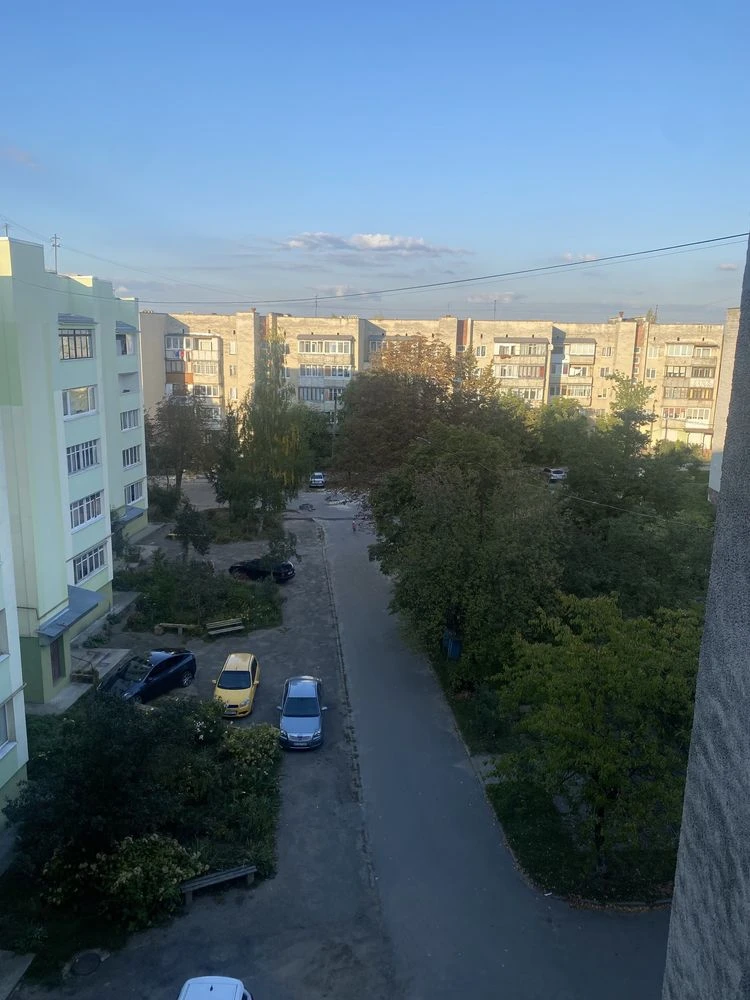 3-кімнатна квартира від власника, м. Долина (вул. Хмельницького 1)
