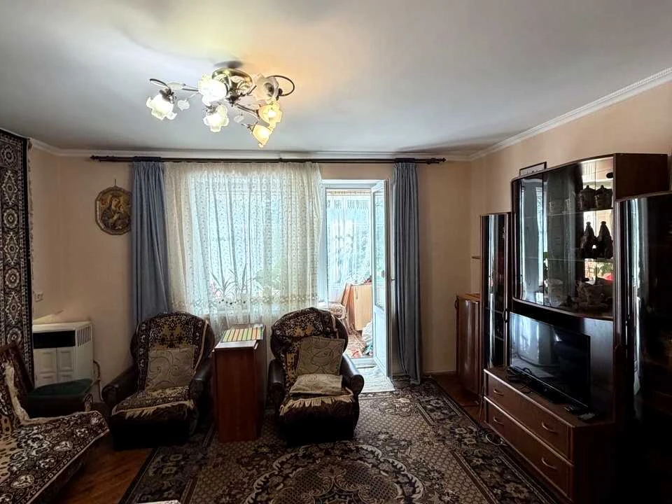 Квартира. Долина, Незалежності просп.
