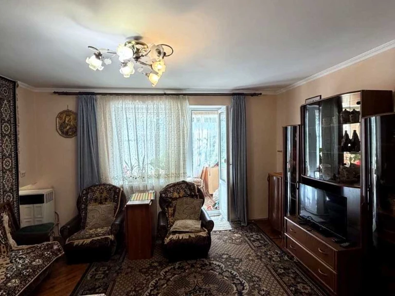 Квартира. Долина, Незалежності просп.