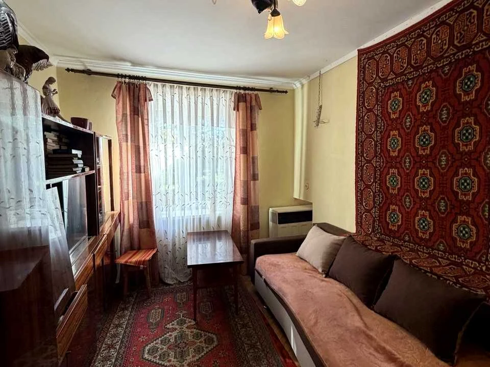 Квартира. Долина, Незалежності просп.