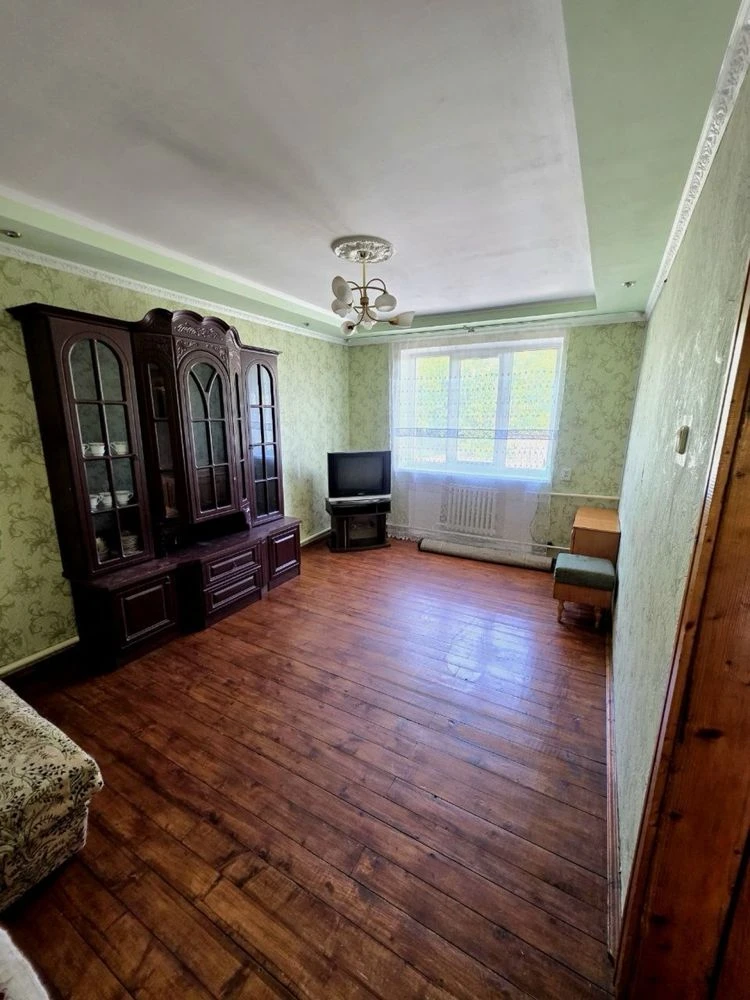 Трехкомнатная квартира 80 м², в с. Мала Тур'я