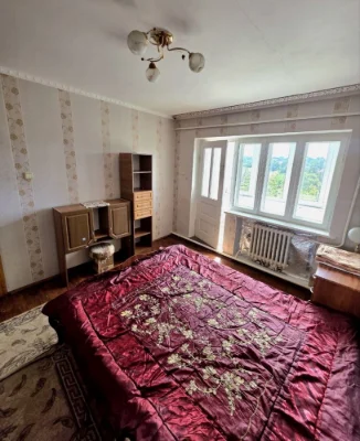 Трехкомнатная квартира 80 м², в с. Мала Тур'я