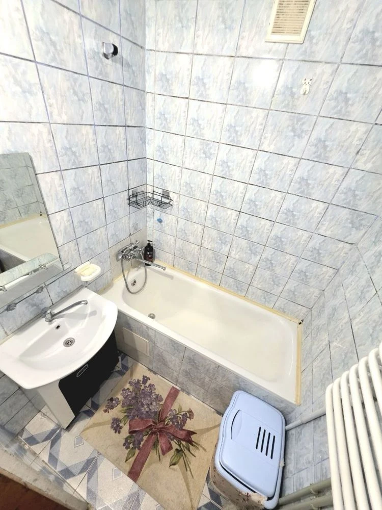 Трехкомнатная квартира 80 м², в с. Мала Тур'я