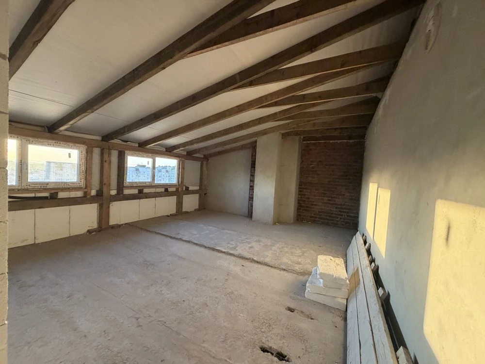 Мансардна квартира в центрі міста Калуша, 73,7 м²