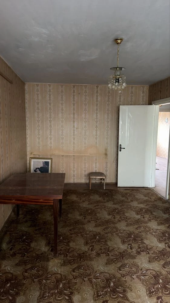 Продается 3-комнатная квартира на ул. Хмельницкого в г. Калуш